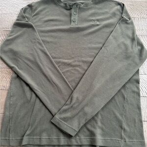 Under Armour Men’s Green Long Sleeve Waffle Tee with Crew Neck